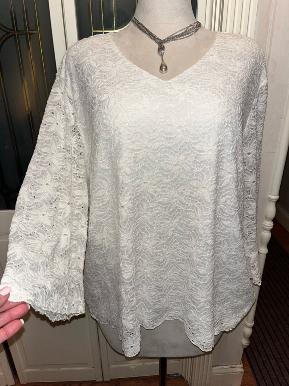 Cato Plus Size 26/28W White Lace Tunic Top  
Bridal, Romantic
